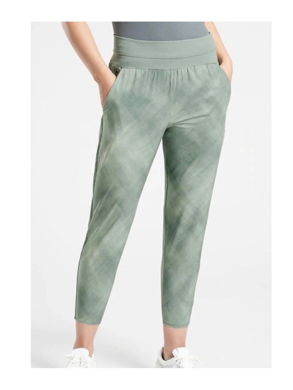 New Athleta Nolita Denali Minimalistic Grey Pants Size 8